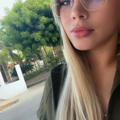 Isamar T. profile photo
