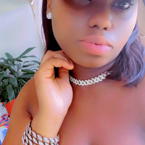 Reina B.
