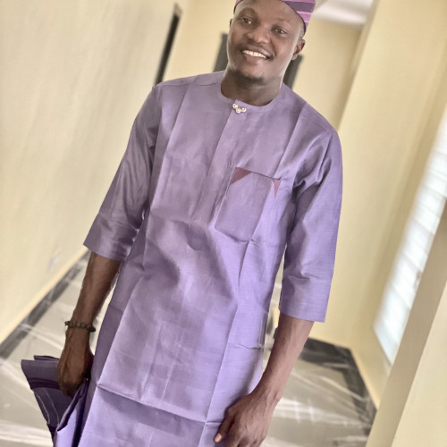 Oluwole  A.