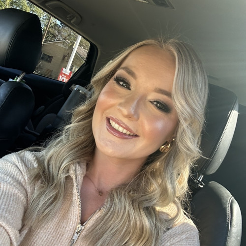 Hailie R. profile photo