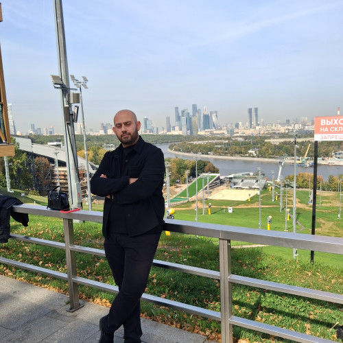Farshad E. profile photo