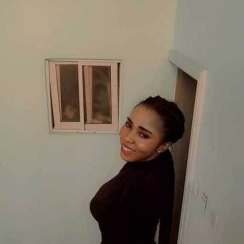 Mimi M.