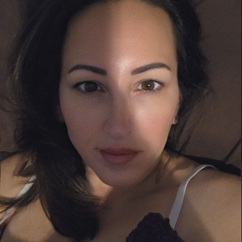 Becky J. profile photo