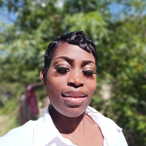 Nadreka R.