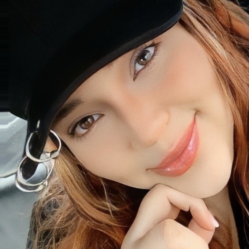 María  C.