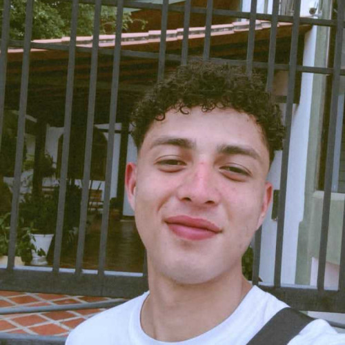angel R. profile photo