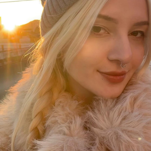 Lucy T. profile photo