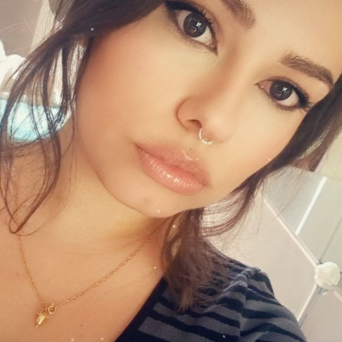 Laetitia  F. profile photo