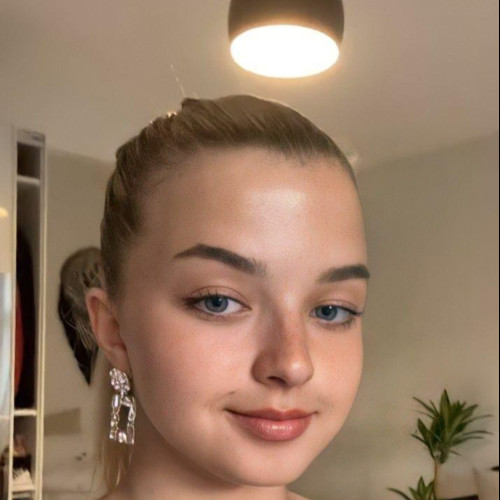 Claire M. profile photo