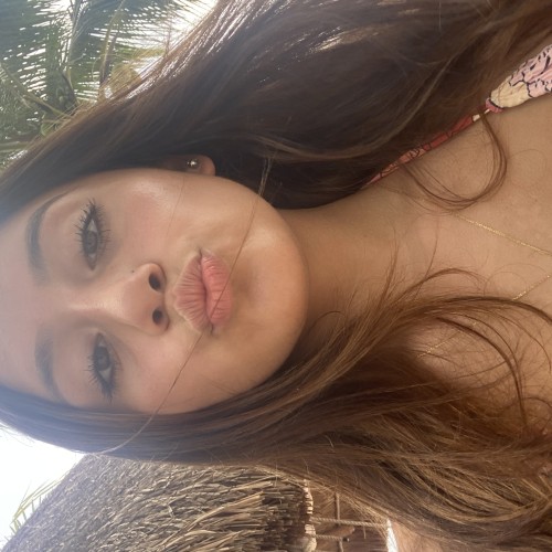 Claudia G. profile photo