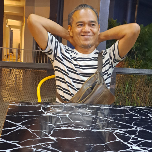Azizi y. profile photo