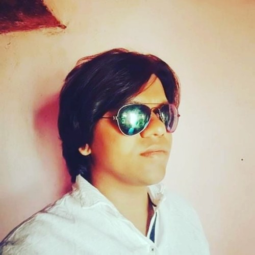 Vivek W.