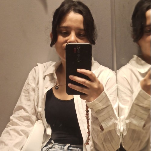 Amina C.