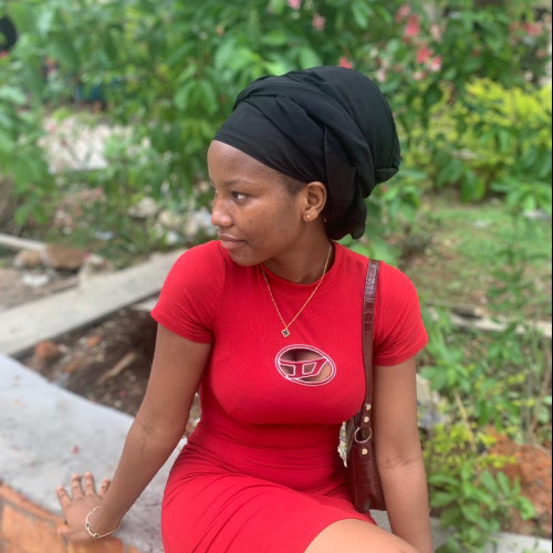 Queenie J. profile photo