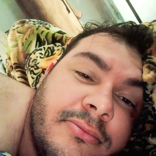 Jhonatan B.
