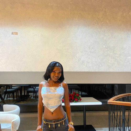 julie m. profile photo