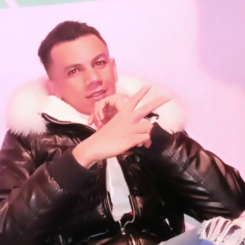 Simo  t. profile photo