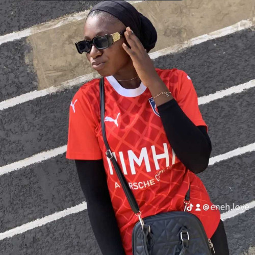 Eneh l. profile photo