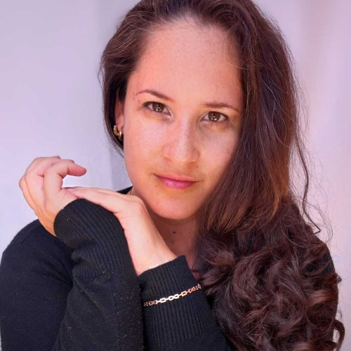 Vanessa R.