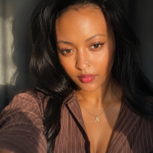 Rose V. profile photo