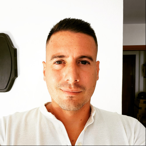 Javier R.