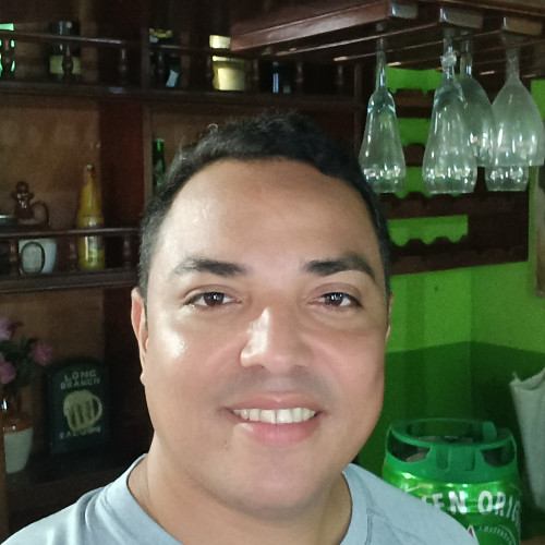 Carluis V.