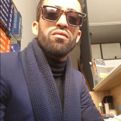 Yassine E.