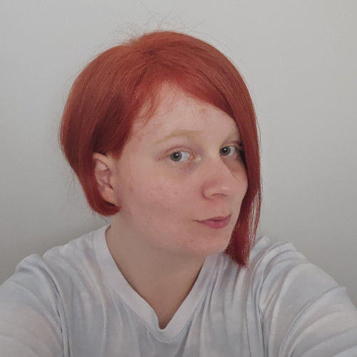 chloe h.