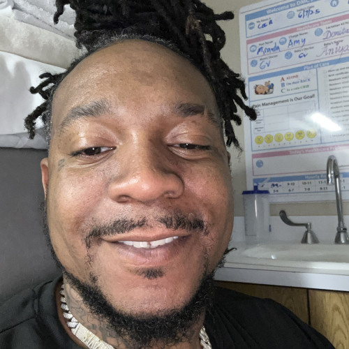 Lovell G. profile photo