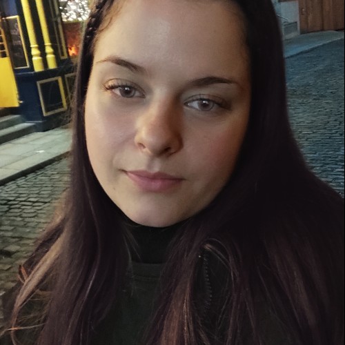Lisa S.