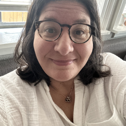 Angele R. profile photo