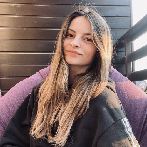 Raluca T.