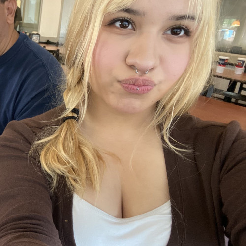 Candy G. profile photo