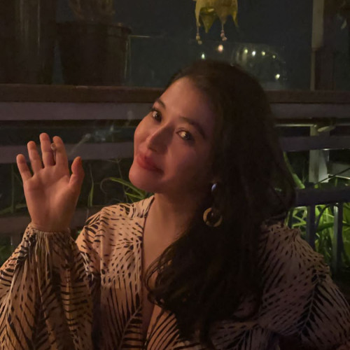 Nell J. profile photo