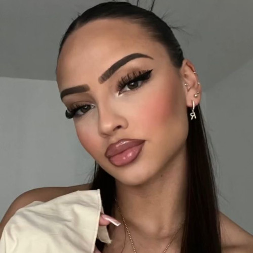 MARWA J.