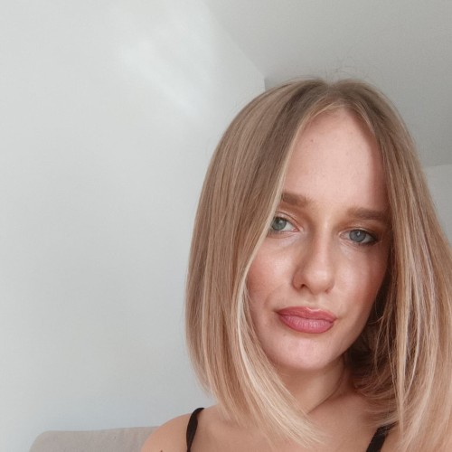 Carina D.
