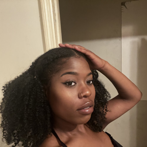 Tishelle B. profile photo