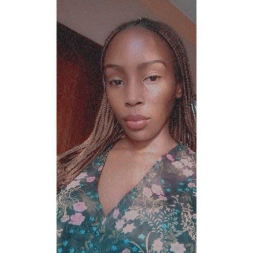 Mona  L. profile photo