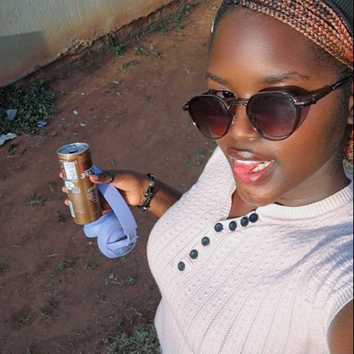 Ivanah E. profile photo