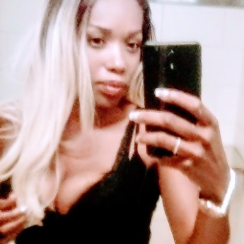 Eunique  T.