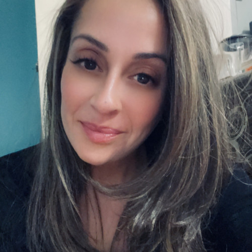 Lorena  R.