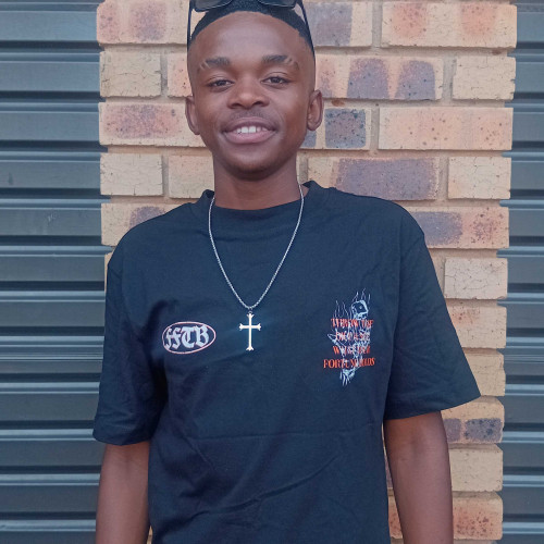 Junior M. profile photo