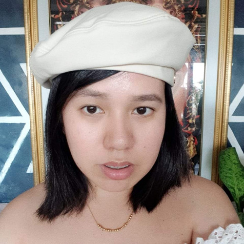 Vee B. profile photo