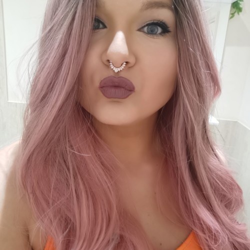 Nella K.