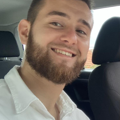 Denys L. profile photo