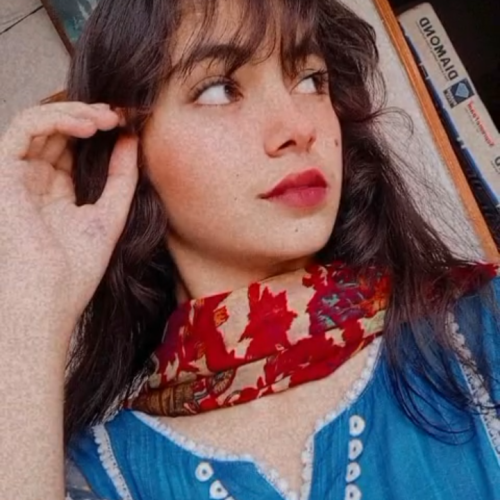 munaza f. profile photo