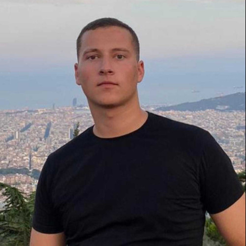 Viktor R. profile photo