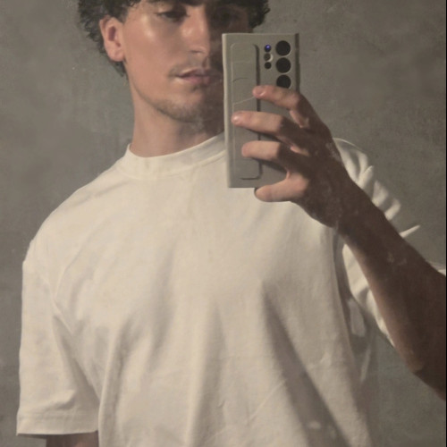 Rodrigo V. profile photo