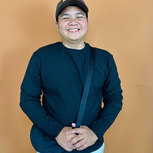 Leonides R. profile photo