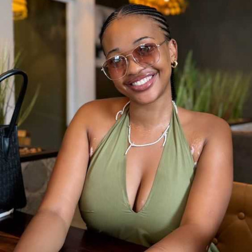 ela m. profile photo